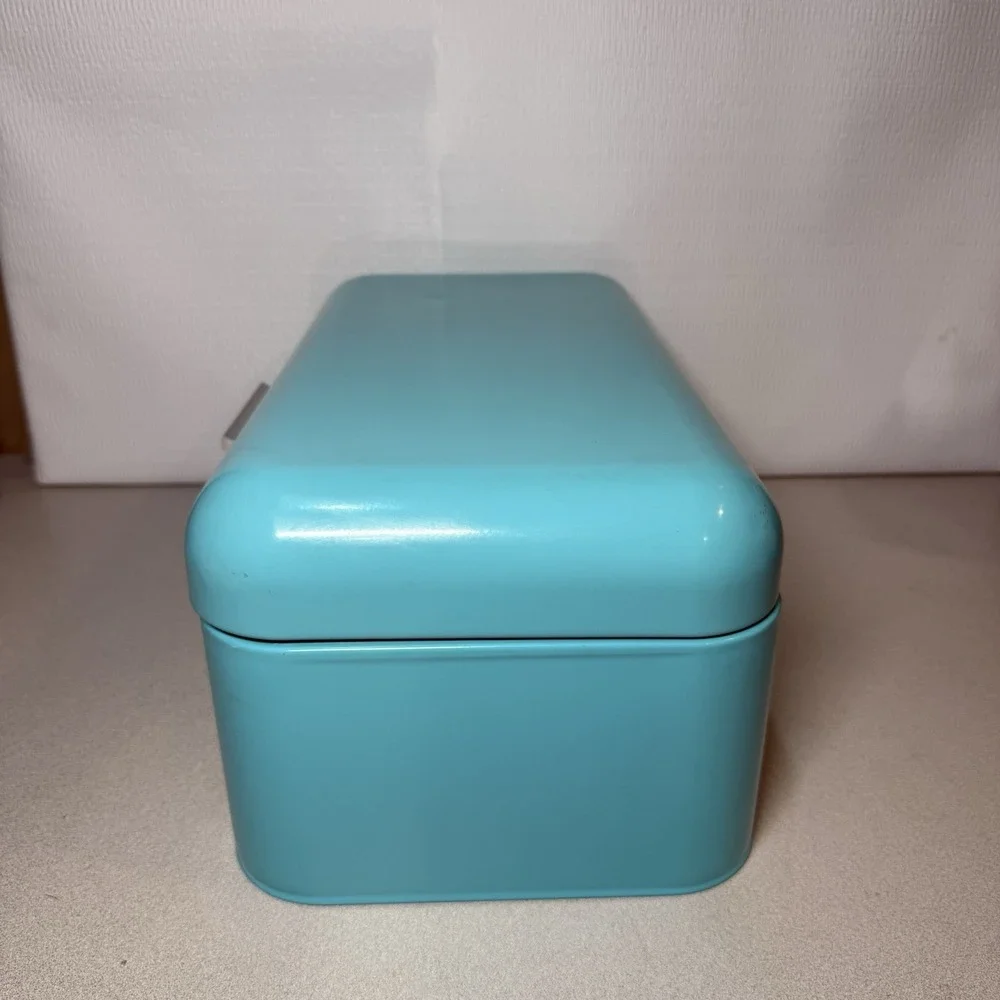 Vintage Metal Bread Box for Kitchen Counter, Bread Bin Storage Container   Green